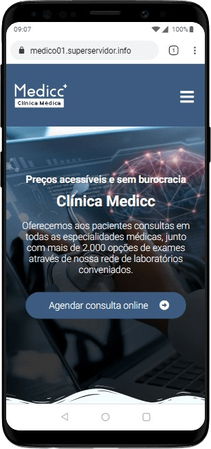 Interface do site Medico 01 adaptada para smartphones, destacando a facilidade de navegação mobile.