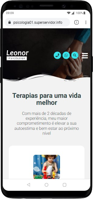 Versão mobile do site Psicologia 01 em um smartphone, destacando a responsividade.