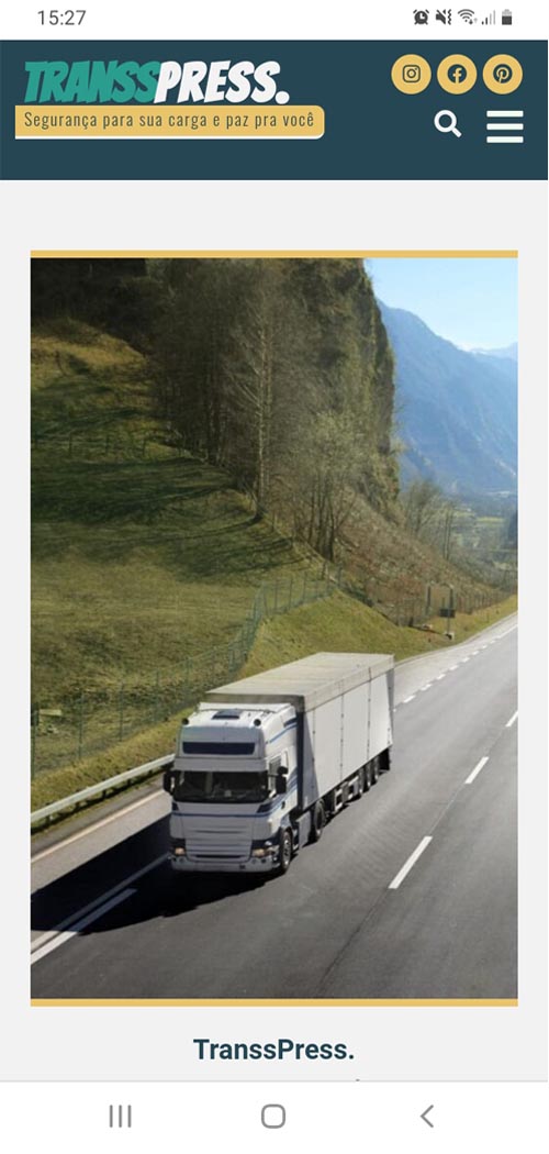 Versão mobile do site Transportes 01 exibindo adaptabilidade em smartphones.